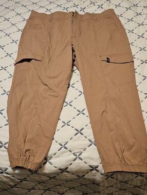Torrid By Happy Camper Cropped Pant